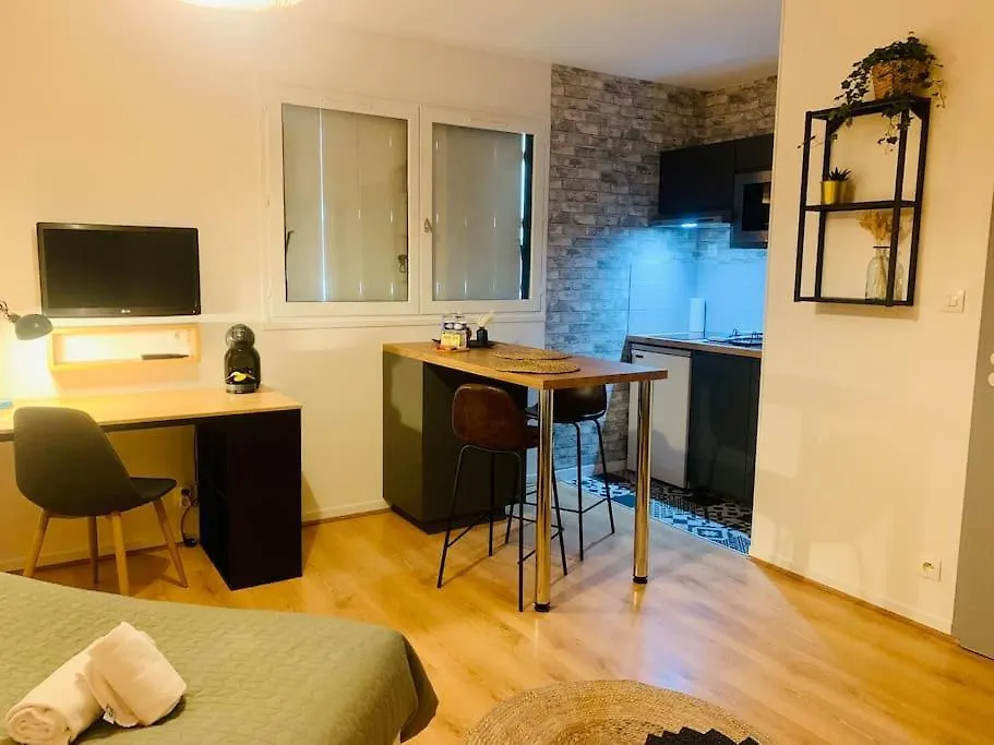 Le Wild, Superbe Studio Au Bord De La Vilaine Rennes 0*,  France